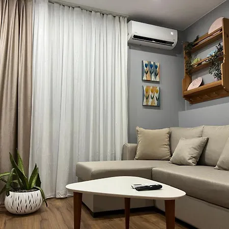 Franci's No4 * Tirana