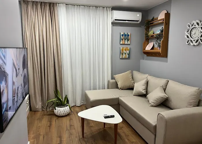 Franci's No4 ティラナ